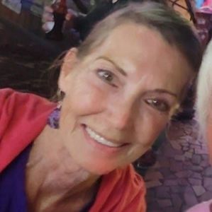 Meet your Posher, Vicki